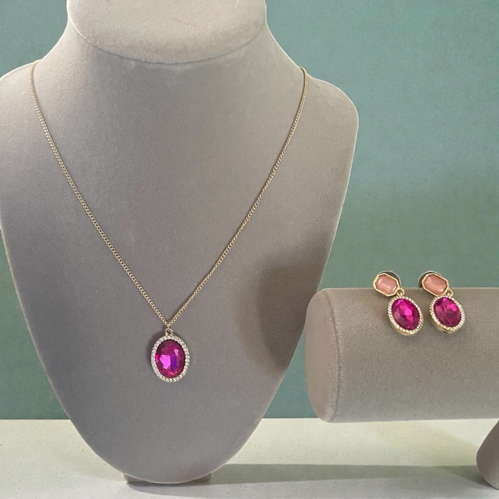 Elegant Pink Gemstone Necklace and Earring Set